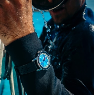 Closeup image of the Sea-Chron watch face.